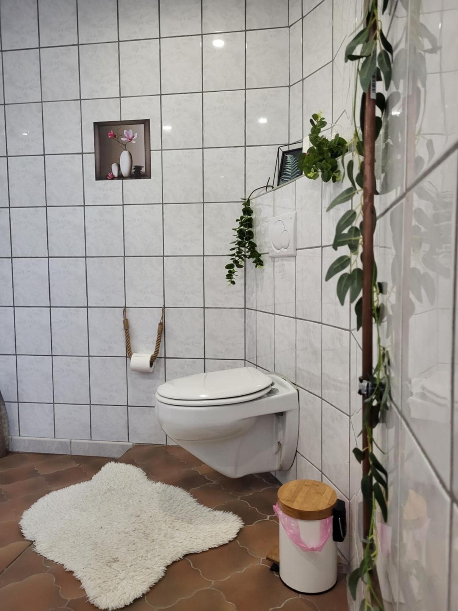 Cozy Charming Theresa Apartment Schmelz Bagian luar foto